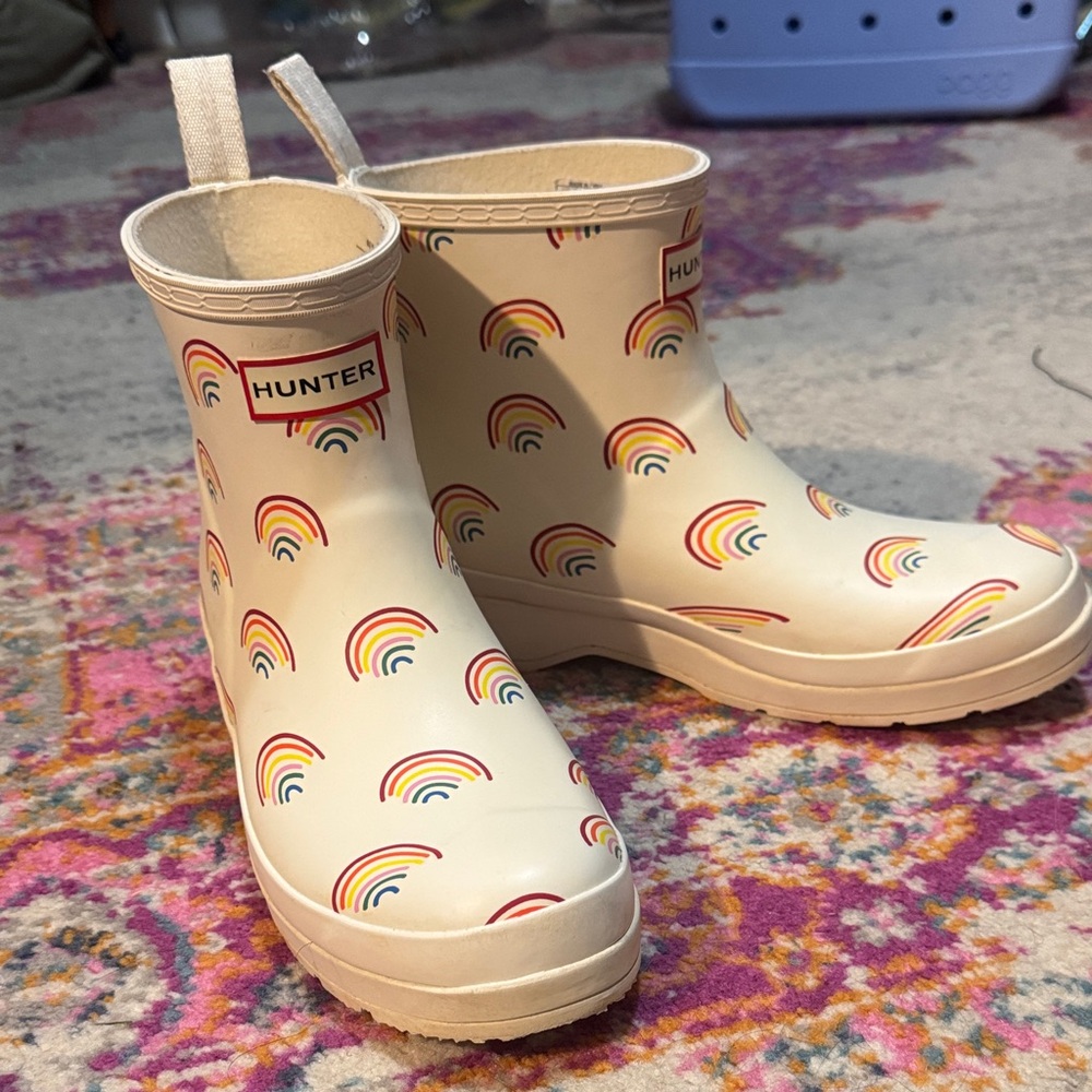 Hunter Cream Boots with Rainbow Design- Womens size 8 🌈
